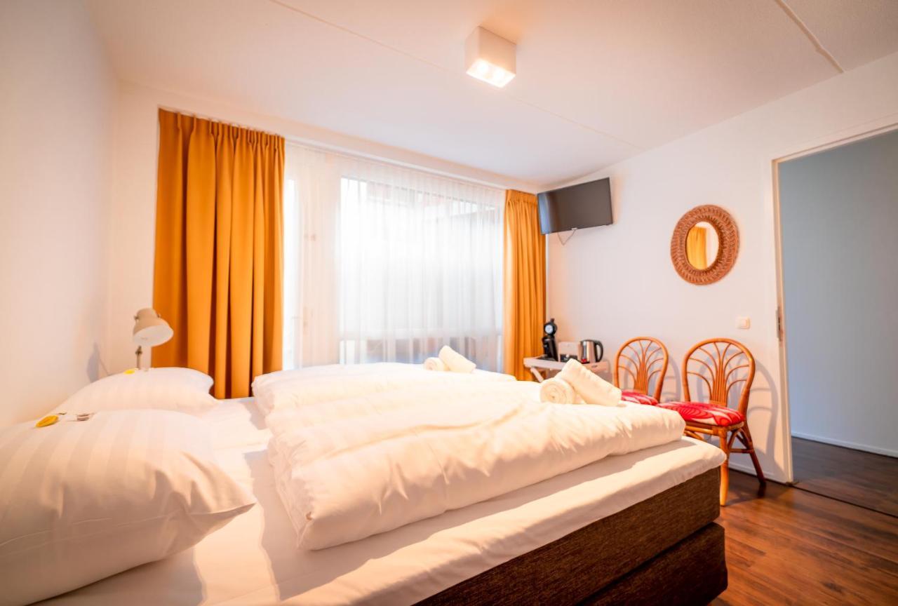 Zeta Beds Bed & Breakfast กรุงเฮก ภายนอก รูปภาพ