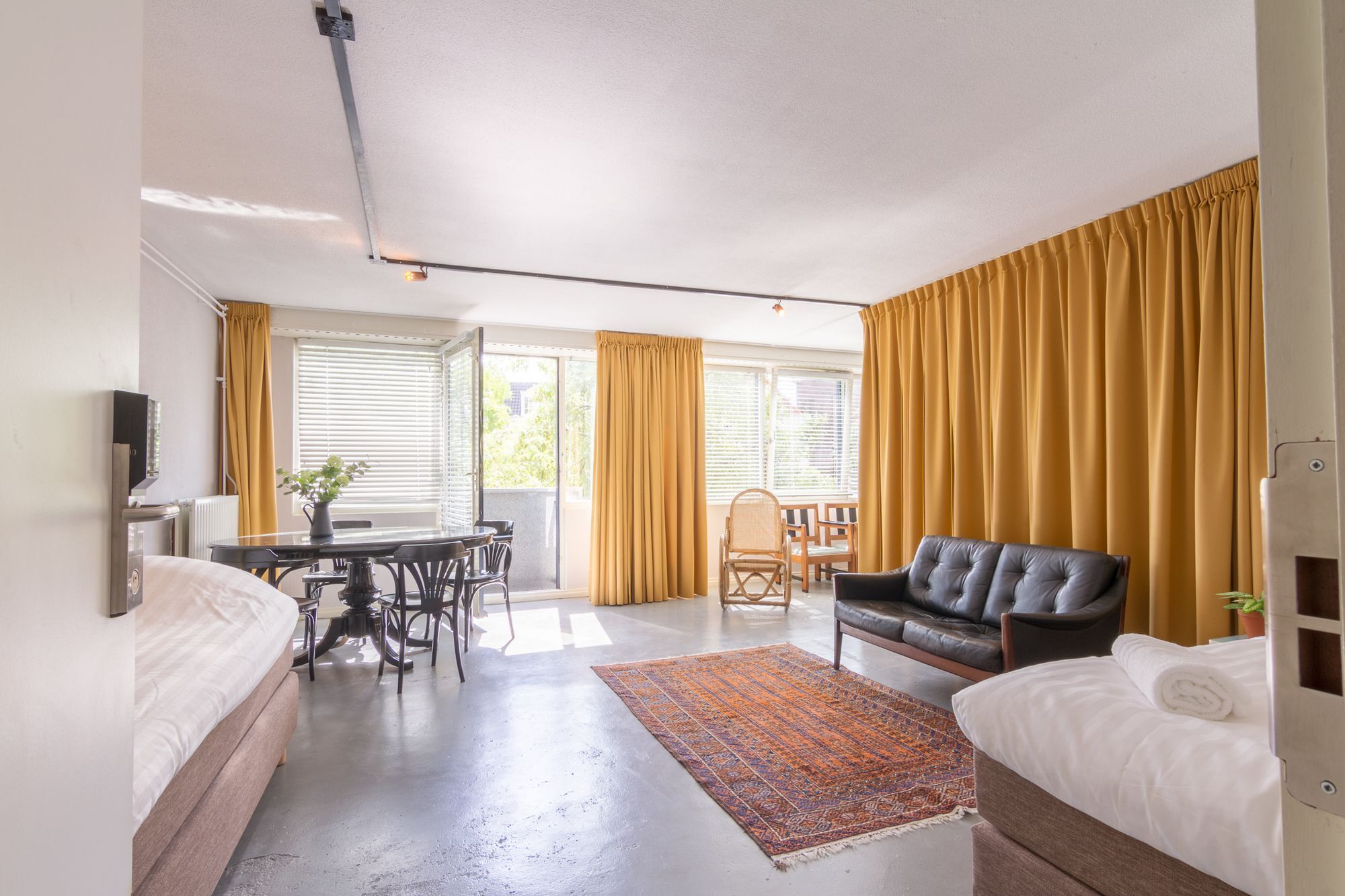 Zeta Beds Bed & Breakfast กรุงเฮก ภายนอก รูปภาพ